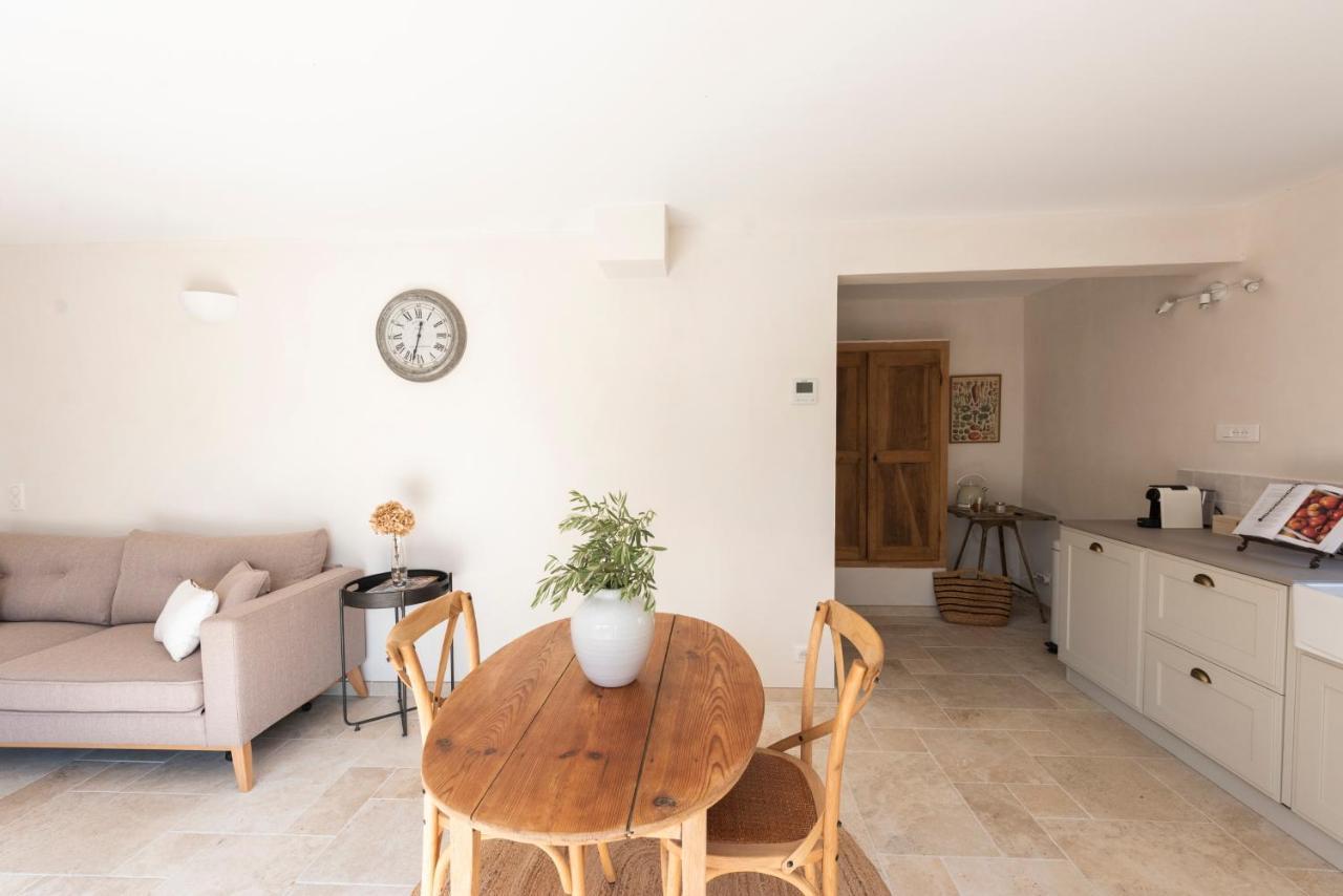 La Petite Ruche, 1 Bedroom Gite In The Luberon Апт Екстер'єр фото