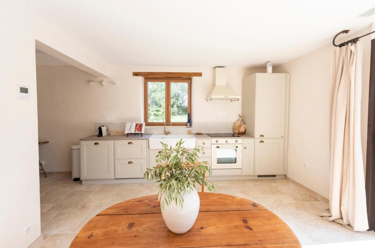 La Petite Ruche, 1 Bedroom Gite In The Luberon Апт Екстер'єр фото